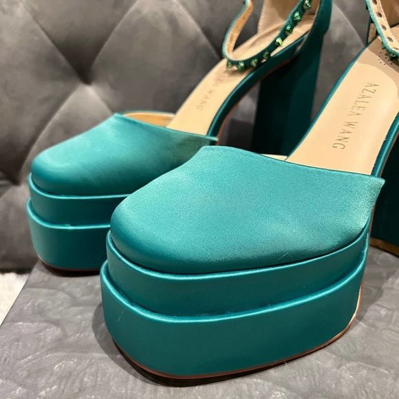 NEW Azalea Wang Teal Studded Closed Toe Platforms Size 9 - Picture 8 of 14